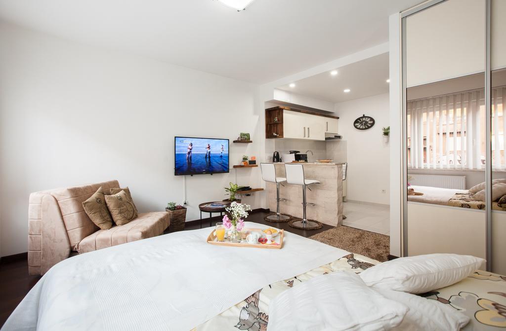 Zagrebrent Apartments Стая снимка